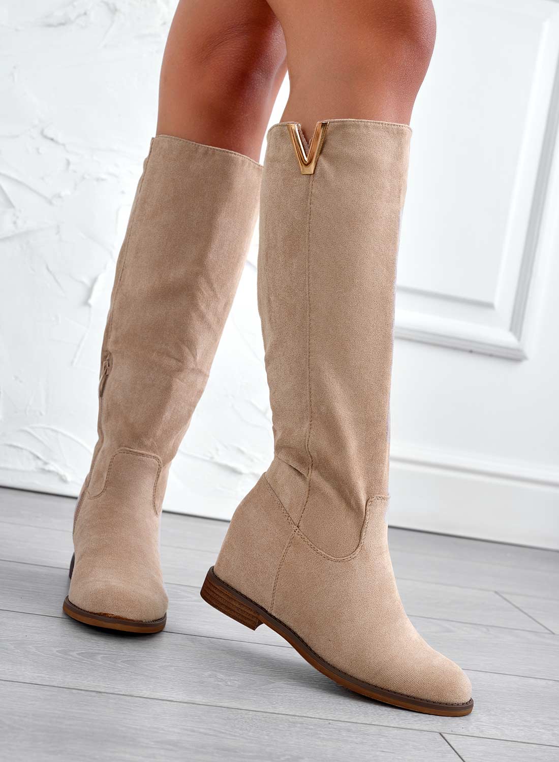 Rinda | Alexoo Stiefeletten aus beigem Wildleder