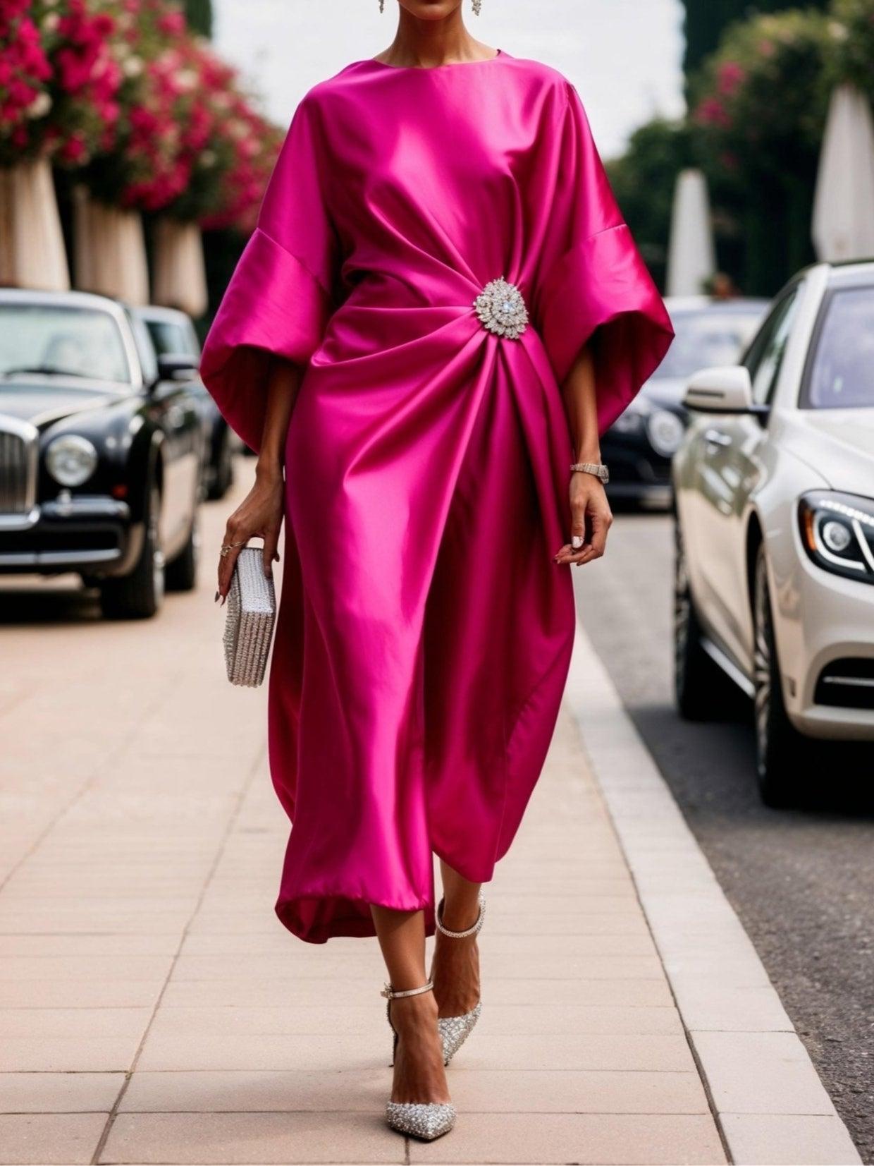 Barbara | stilvolles Satin-Kleid mit luxuriösem Glanz