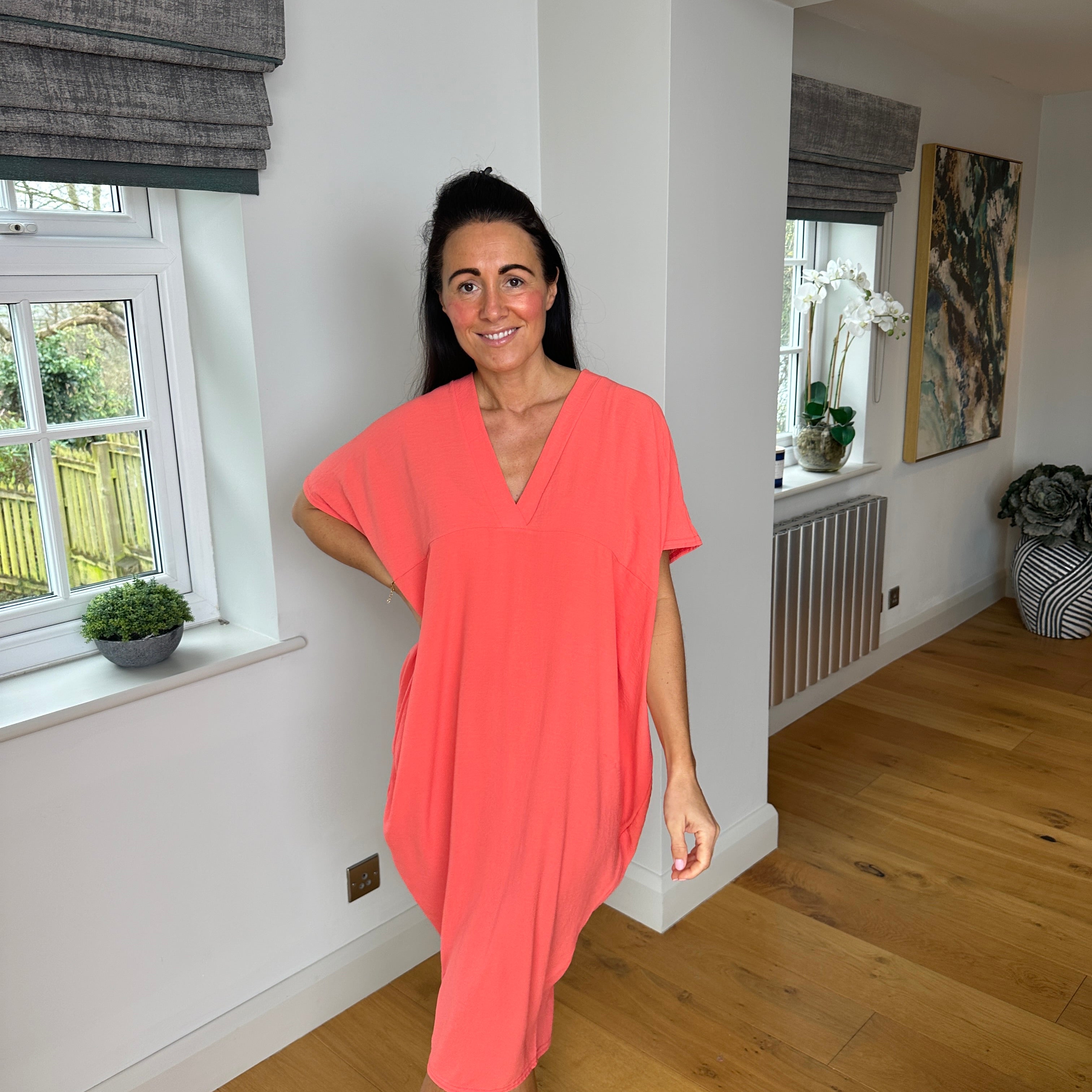 Fien | Einfaches Kleid mit V-Ausschnitt