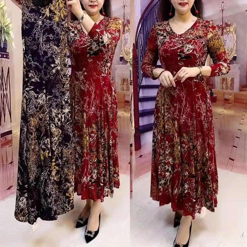 Seriene | Feminines Kleid mit herzförmigem Ausschnitt und floralen Akzenten