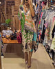 Mae | Bequemes Freizeitkleid mit tiefem V-Ausschnitt