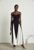 Roisin | Kontrastfarbenes plissiertes Maxikleid
