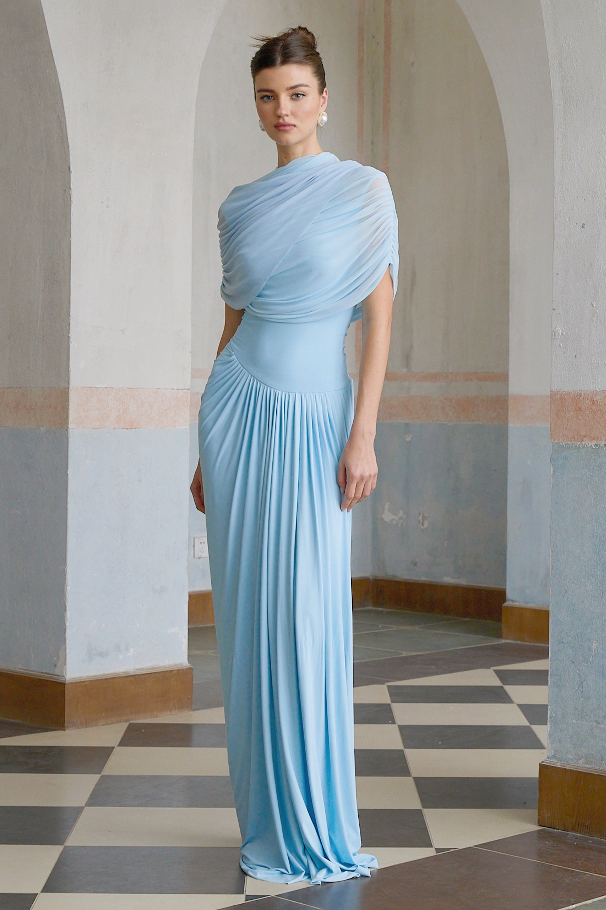 Mercy | modisches Kleid mit asymmetrischem Schnitt