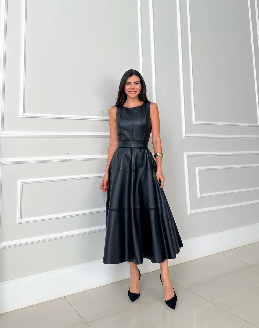 Sylvia | Modisches Damenkleid, Midilänge & chic