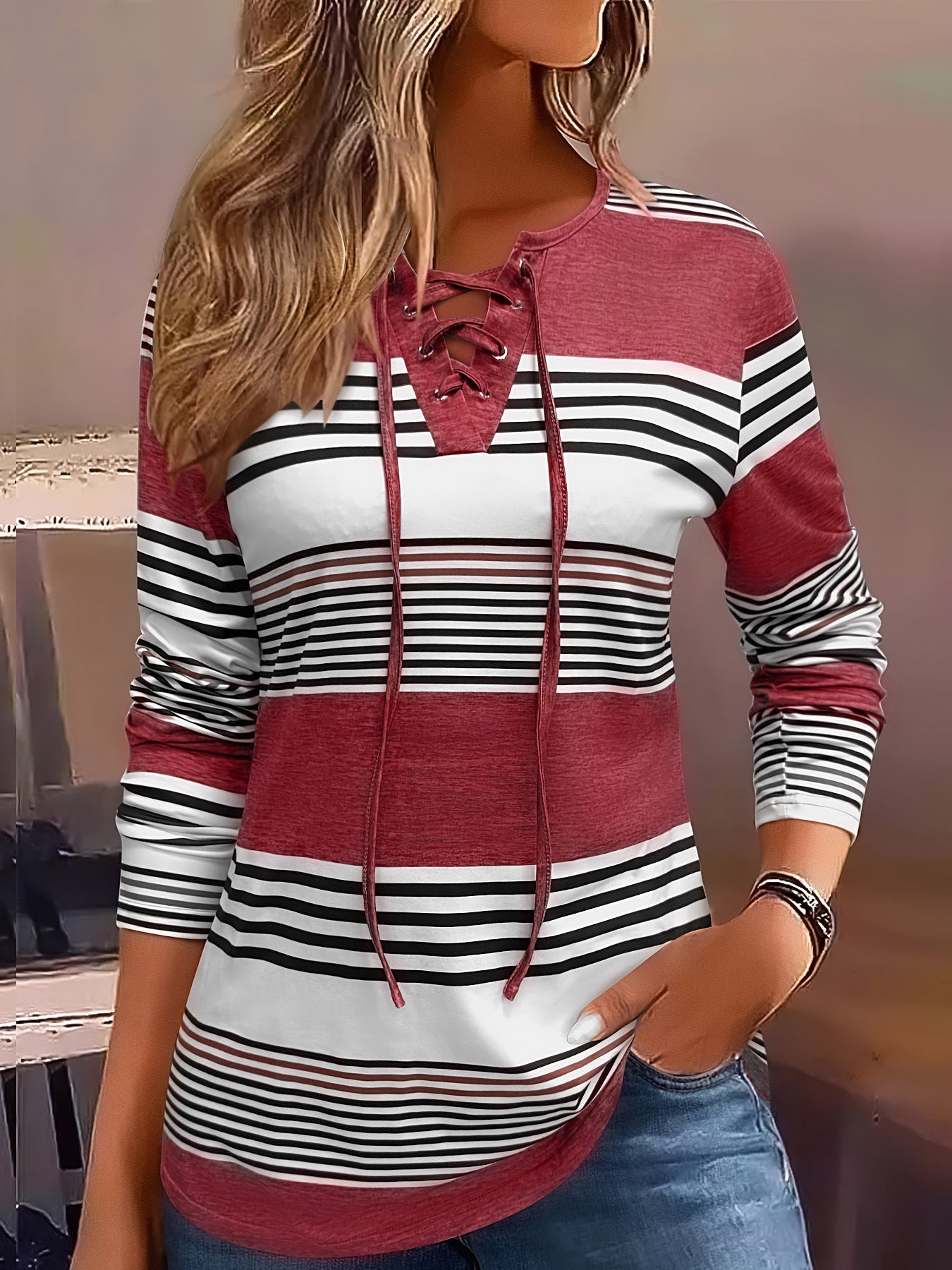 Victoria | Zeitloses gestreiftes Langarm-T-Shirt für Damen