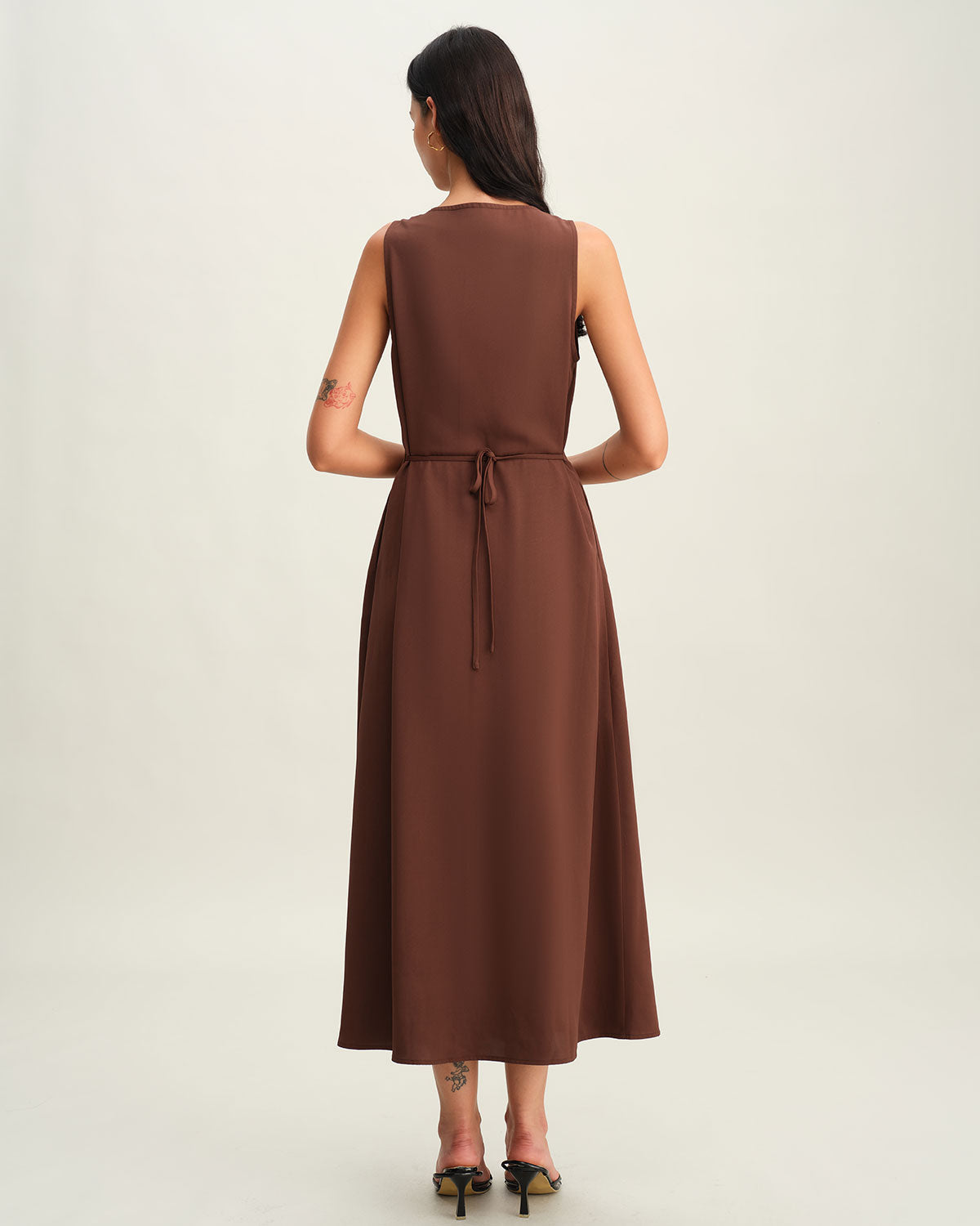 Bhaby | Ärmelloses Midikleid mit Knopfleiste