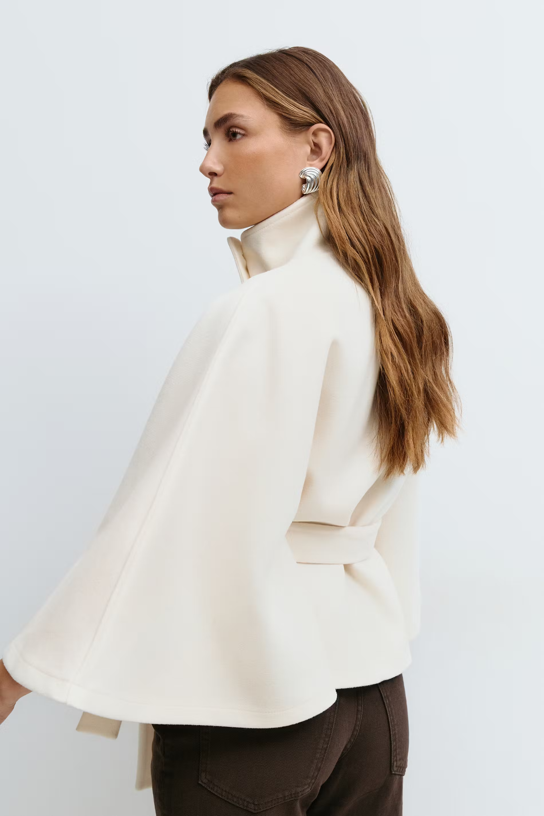 Lornie | Elegante Damenjacke mit Gürtel
