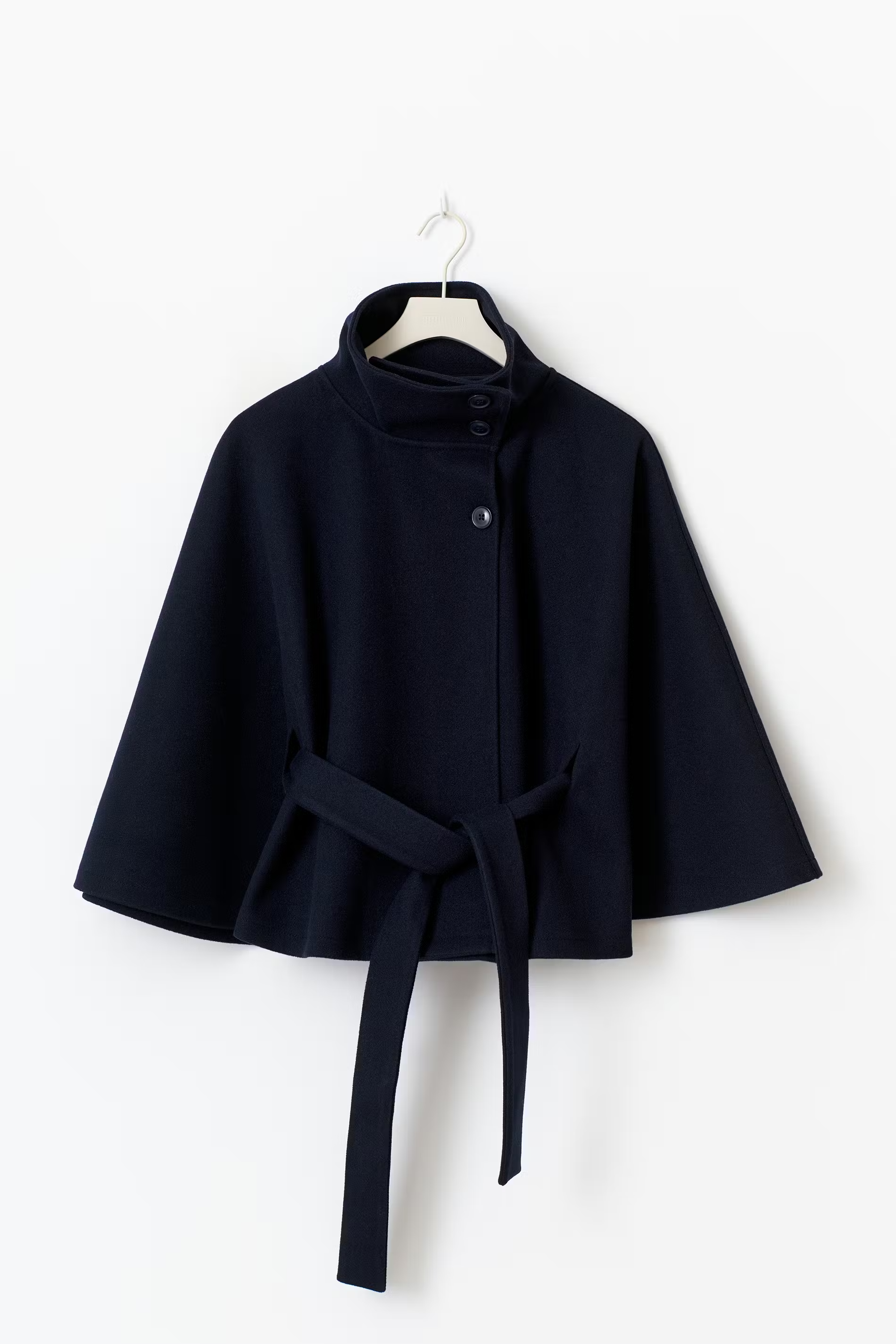 Lornie | Elegante Damenjacke mit Gürtel