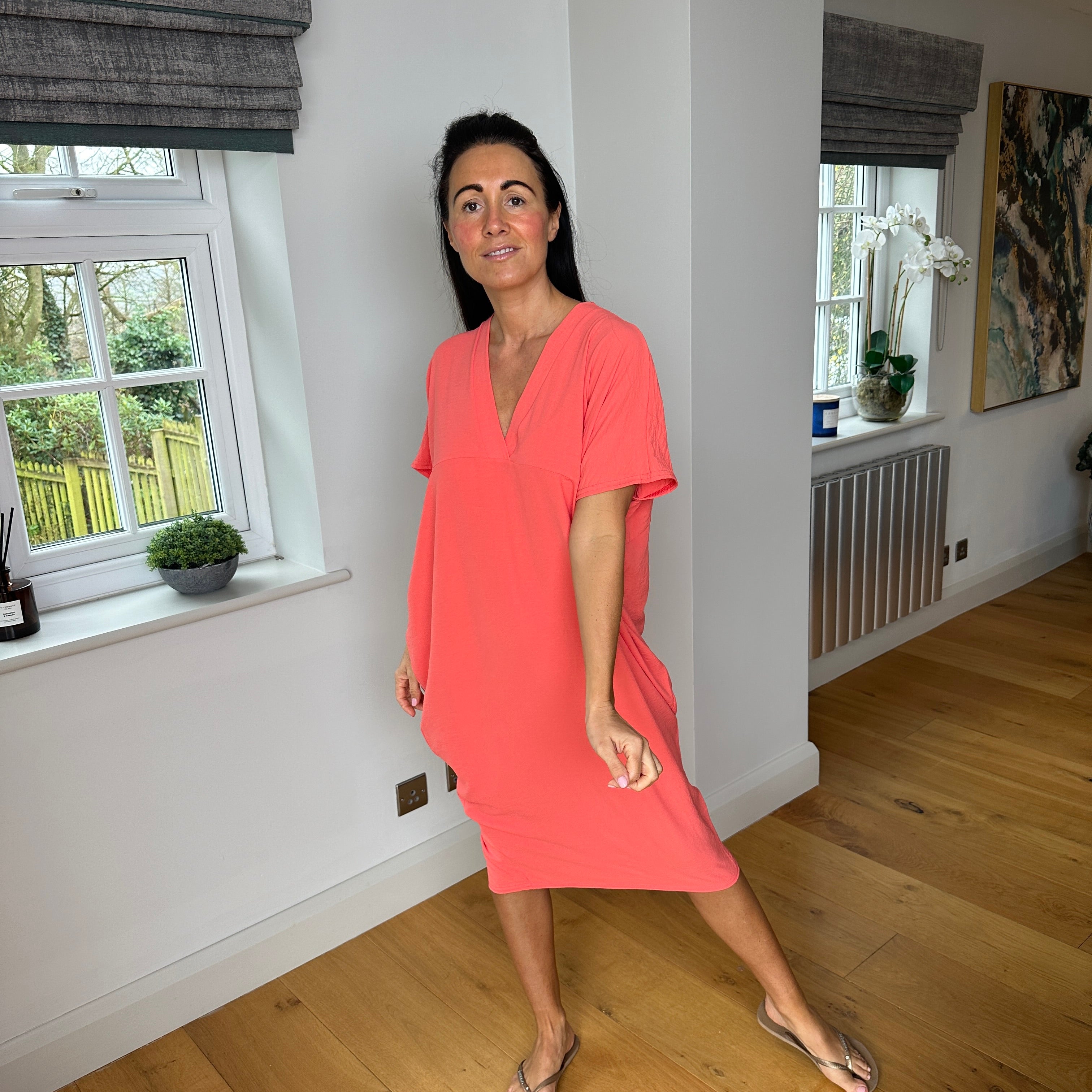 Fien | Einfaches Kleid mit V-Ausschnitt