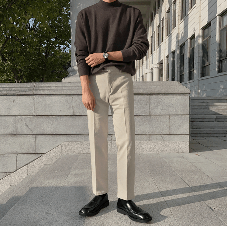 Abner | Minimalistischer Feinstrickpullover mit Halbrollkragen