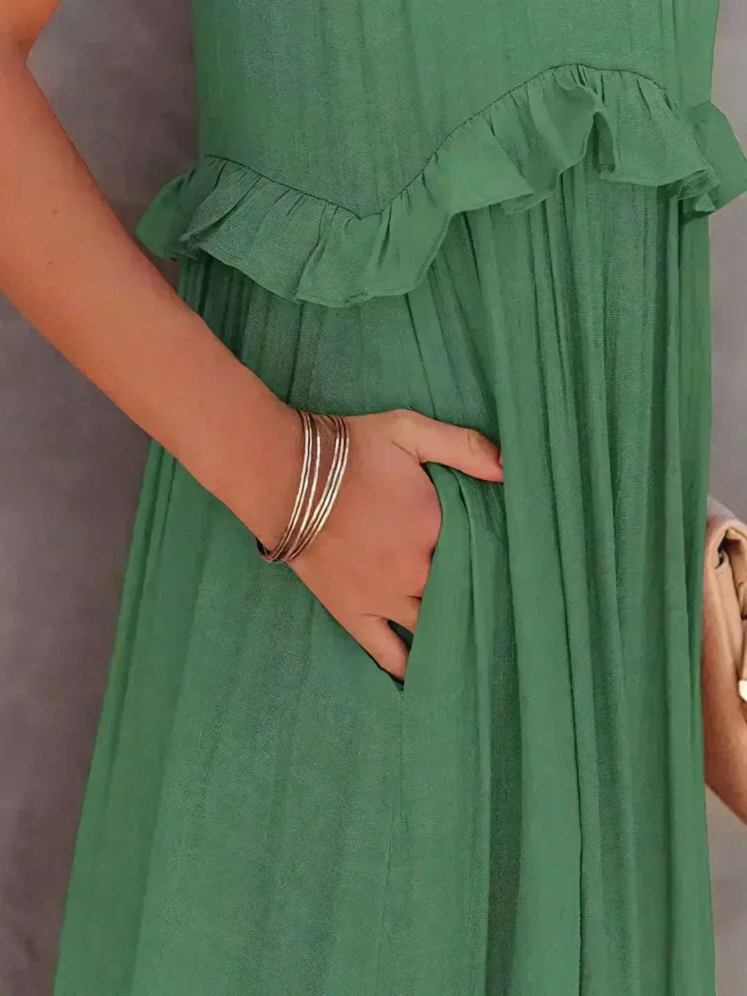 Jovilyn | Ärmelloses Kleid mit Rüschen