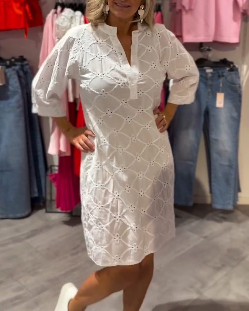 Luella | langärmeliges Kleid mit floralem Dekolleté