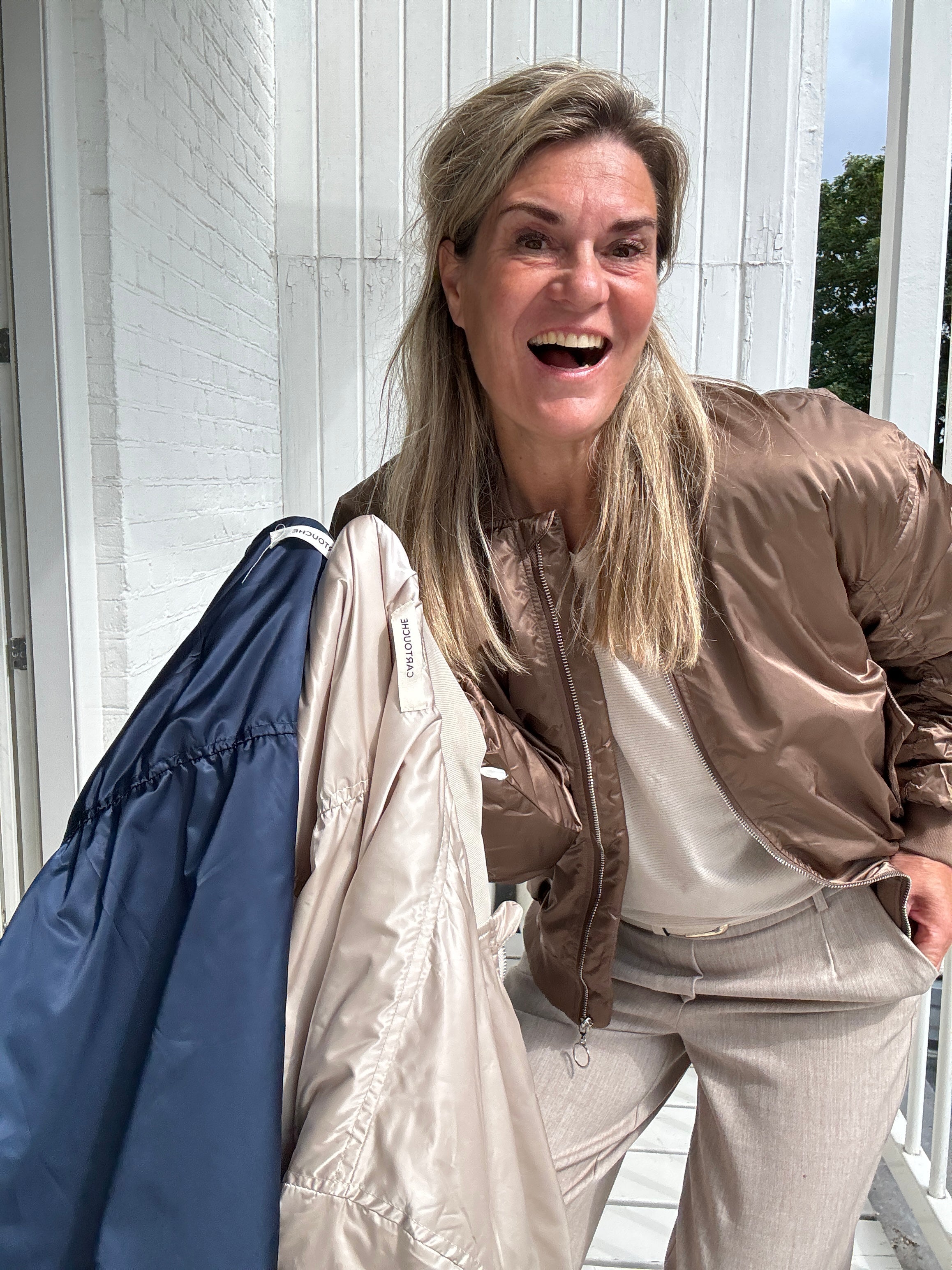 Demi | Modische Damenjacke im Bomberstil, vielseitig & chic