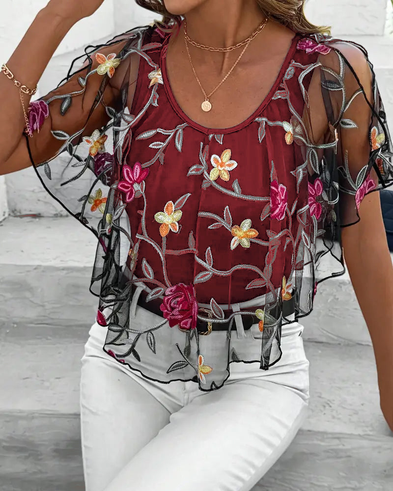 Adeline | elegante Bluse aus schwerem besticktem Netzgewebe