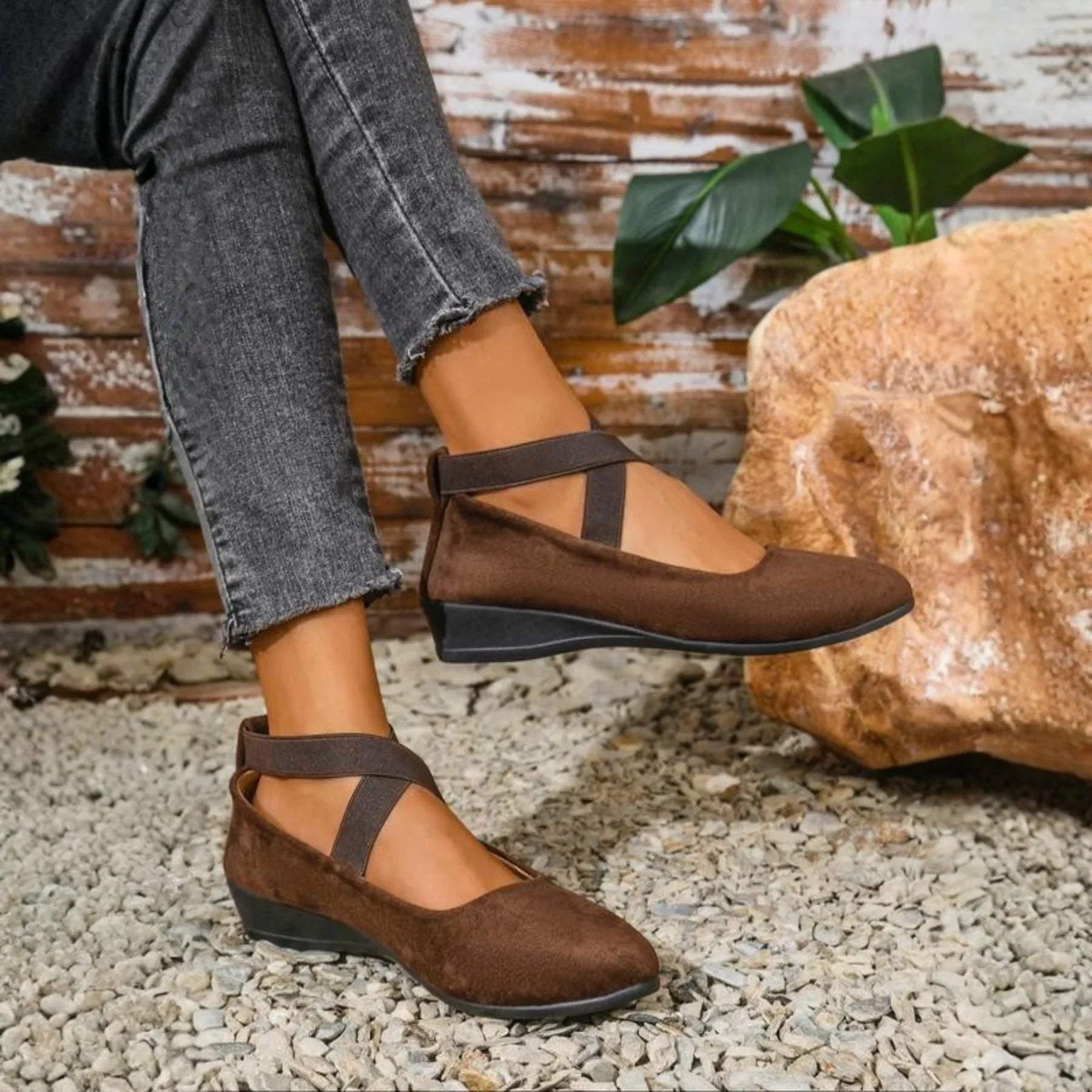 Ablysa | Bequeme Schuhe mit elastischen Riemen