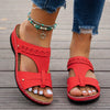 Russia | Orthopädische flache Ledersandalen mit goldenen Details