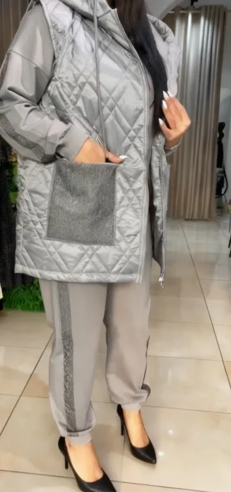 Melozie | Zweiteiliges Set mit Pailletten-Kapuzenweste