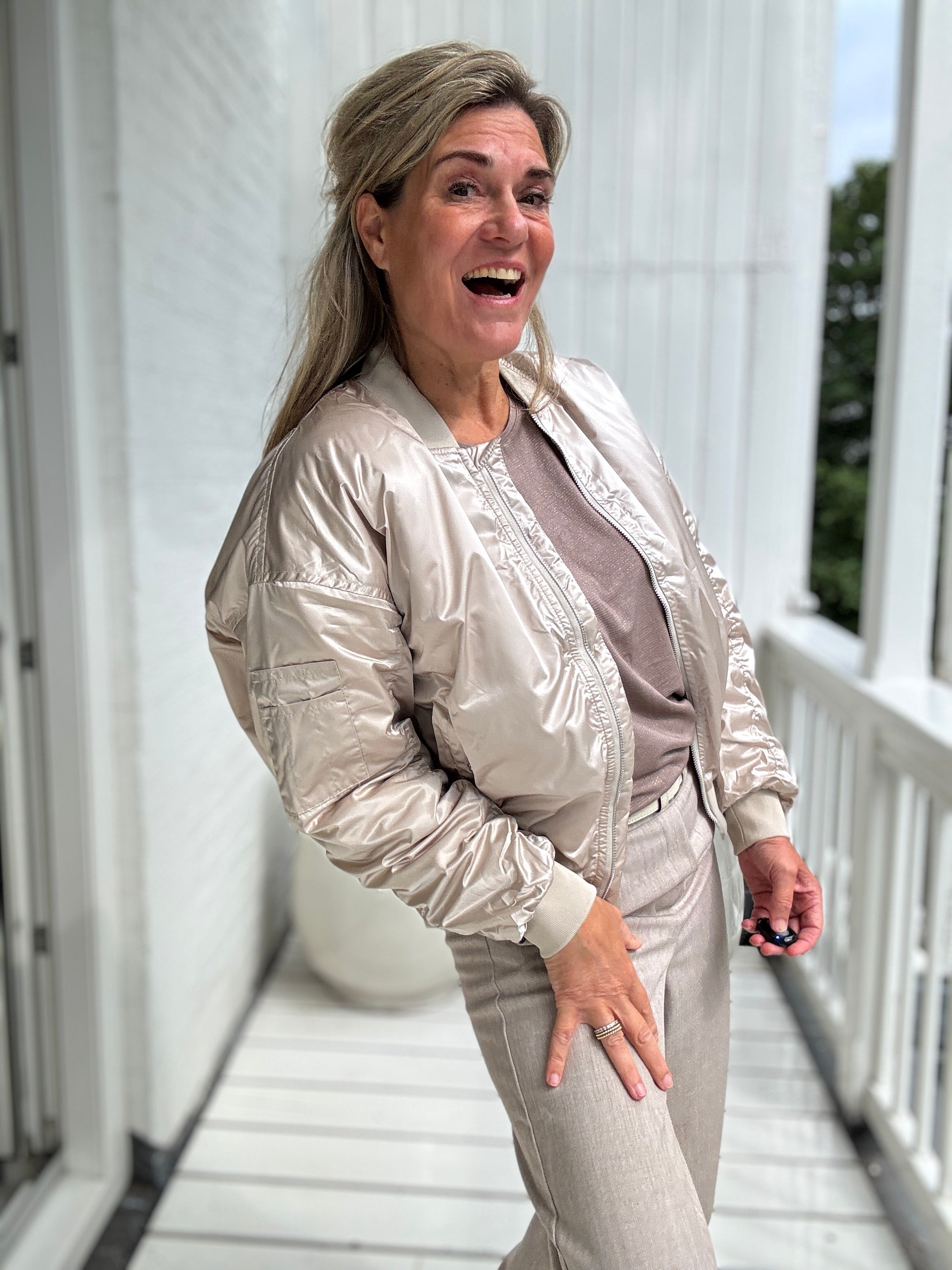 Demi | Modische Damenjacke im Bomberstil, vielseitig & chic