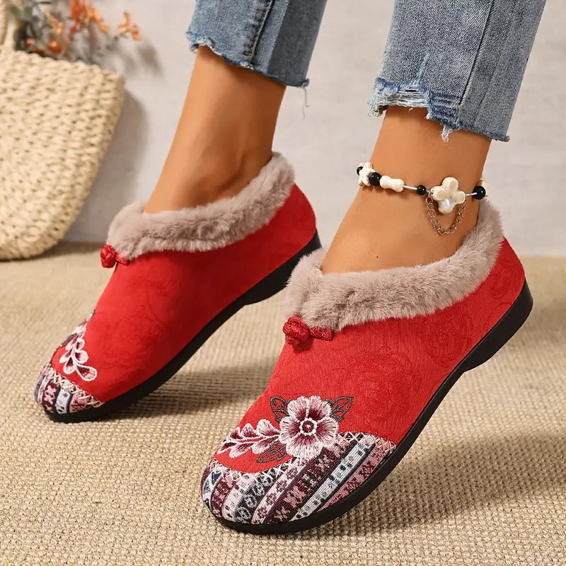 Arya | Warme, weiche Schuhe für Damen mit zartem Blumenprint