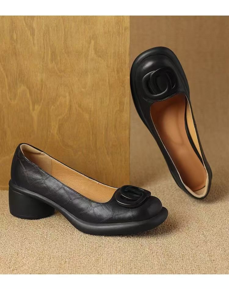 Brendah | Weiche Lederschuhe im Retro-Look mit klobigen Absätzen