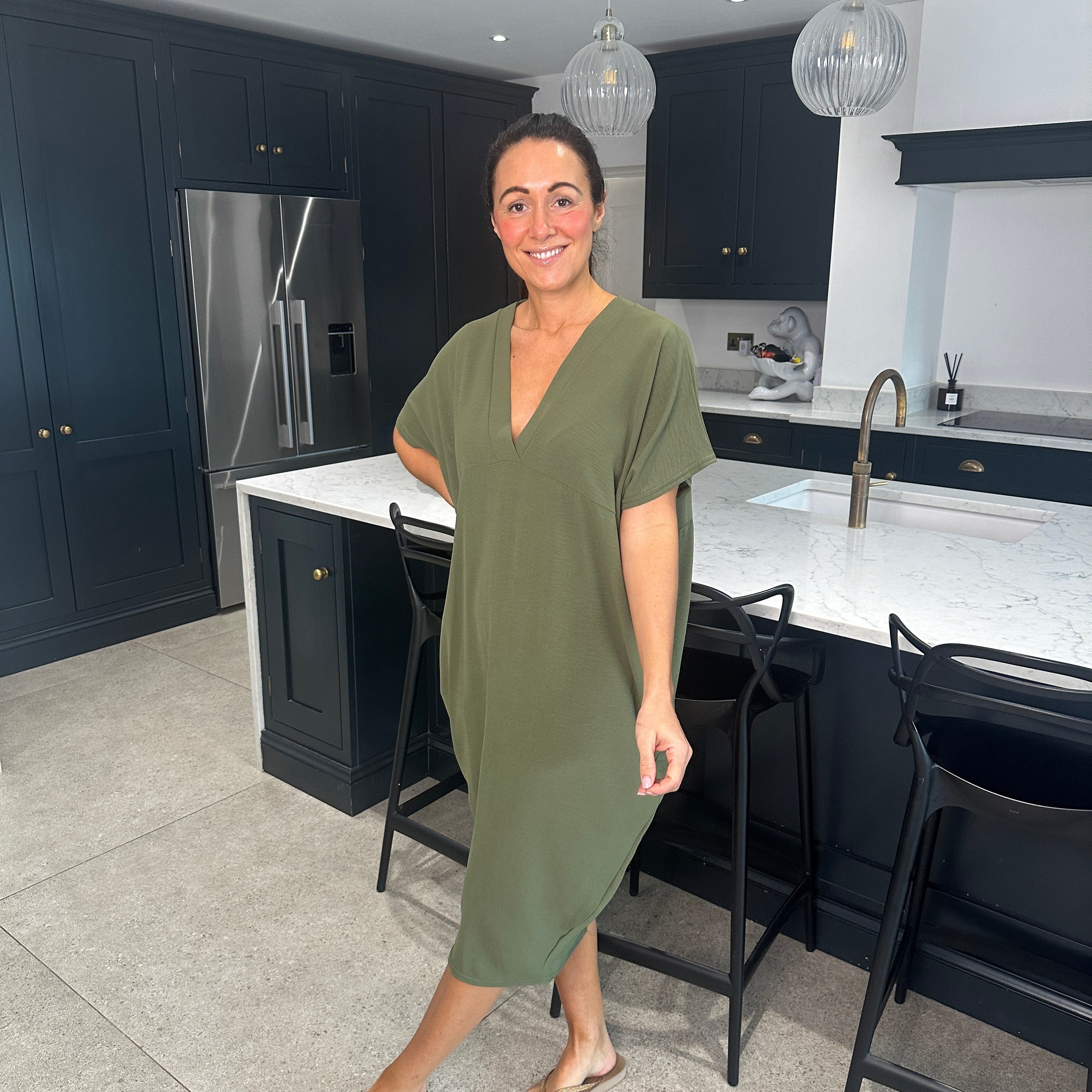 Fien | Einfaches Kleid mit V-Ausschnitt