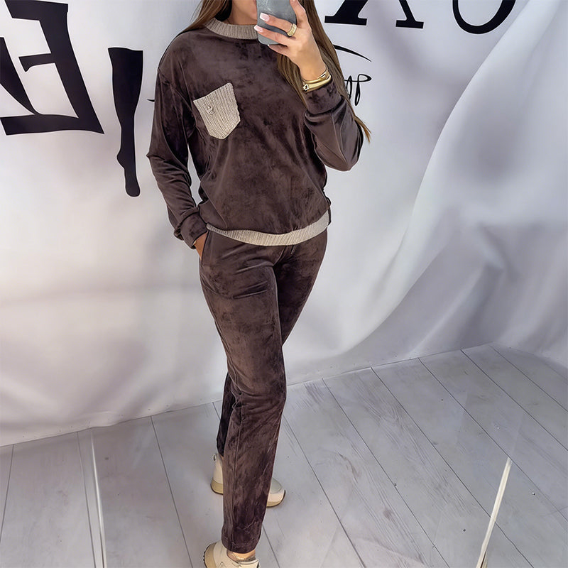 Calia | Bequemes Set mit Rundhalsausschnitt und hoher Taille