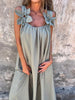 Jubilee | Feminines Kleid mit Blumendetail & U-Ausschnitt