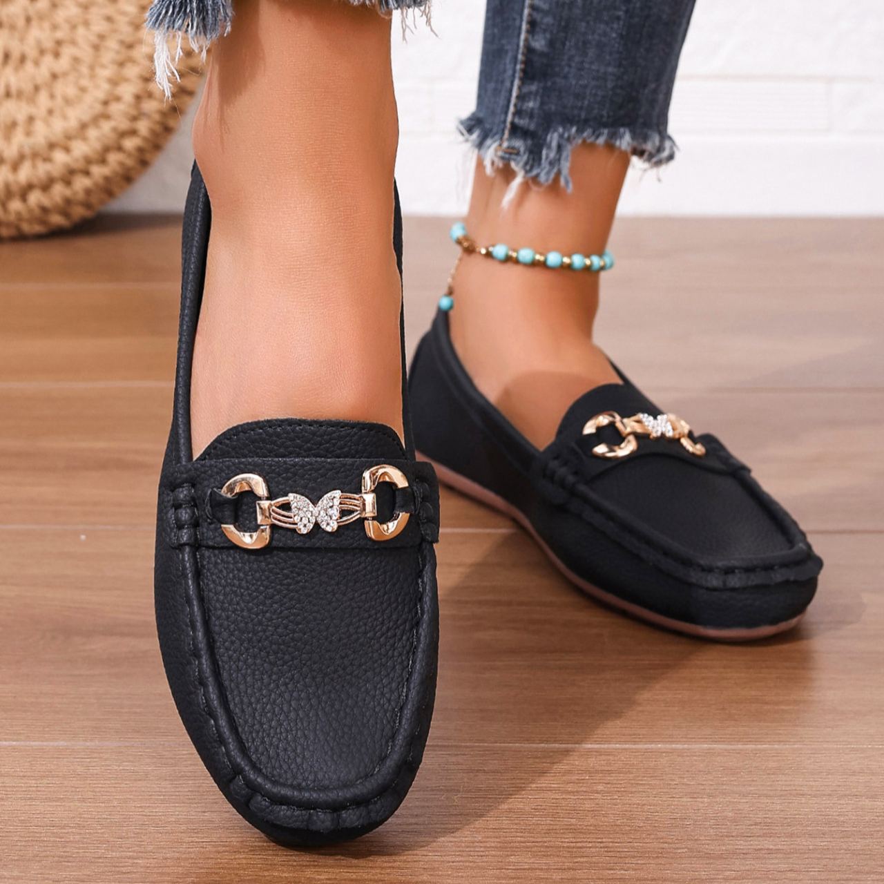 Ronja | Elegante Damenmokassins mit goldener Zierschnalle