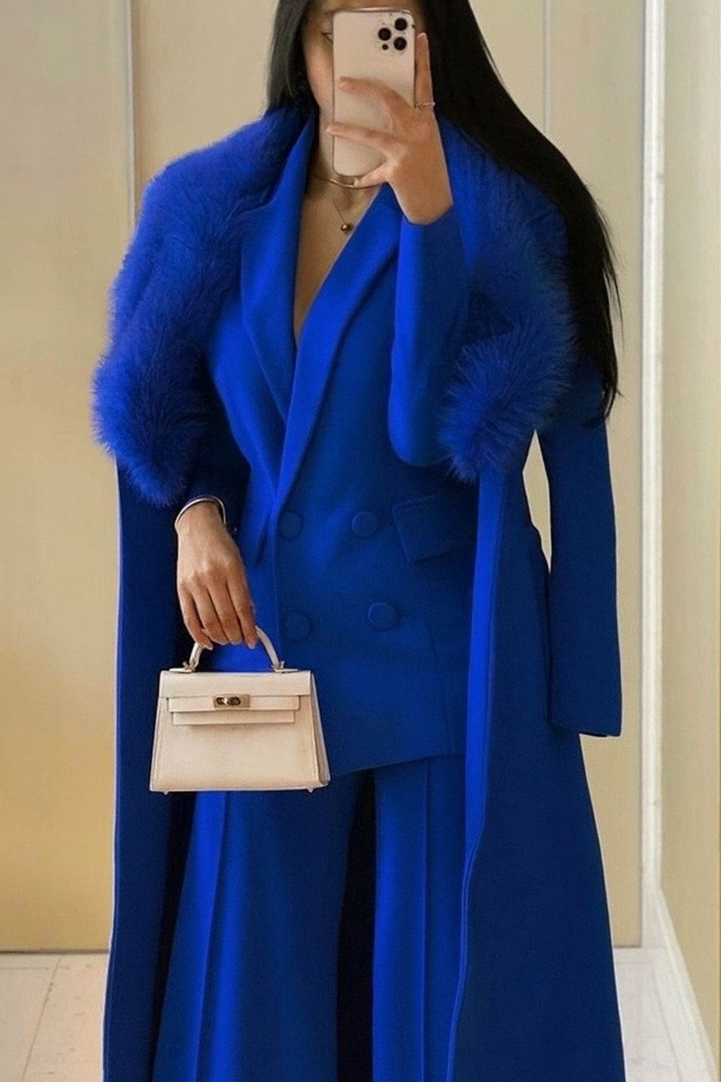 Shera | Luxuriöses Mantel-und-Anzug-Ensemble