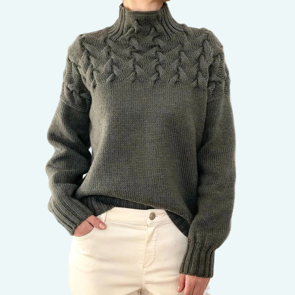 Tivia | Weicher Strickpullover mit hohem Kragen