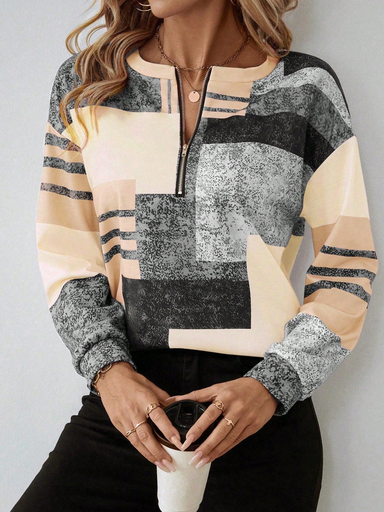Lila™ | Feminines Vintage-Chic-Oberteil für den Alltag