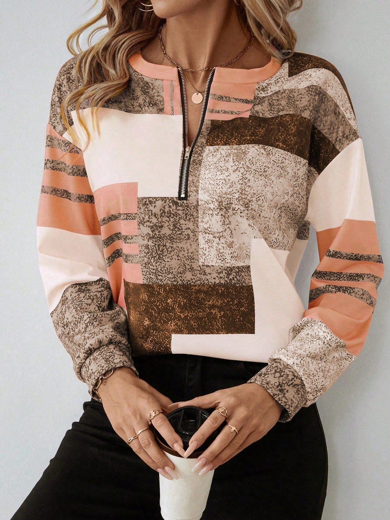 Lila™ | Feminines Vintage-Chic-Oberteil für den Alltag