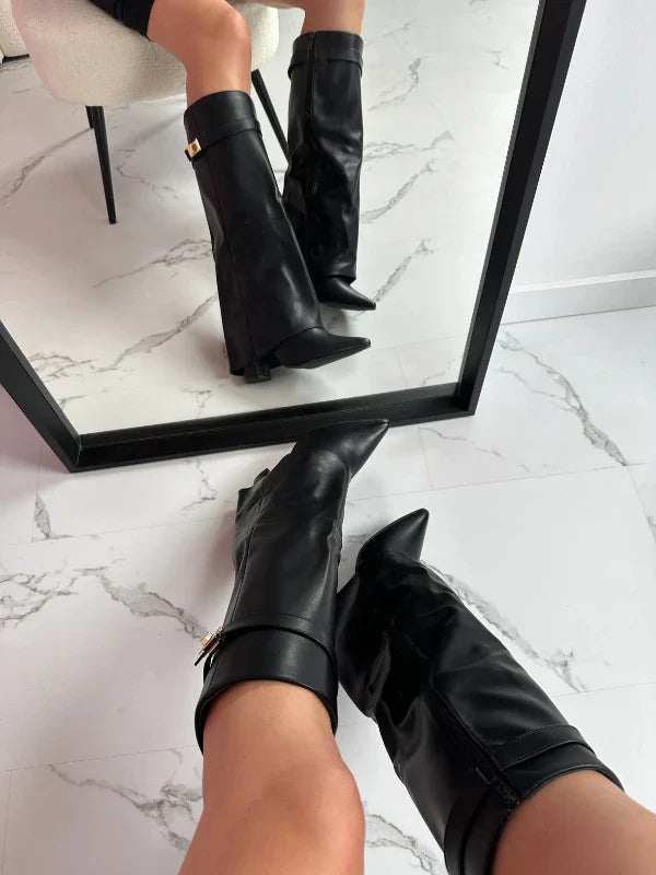 Via | Trendige Shark Boots