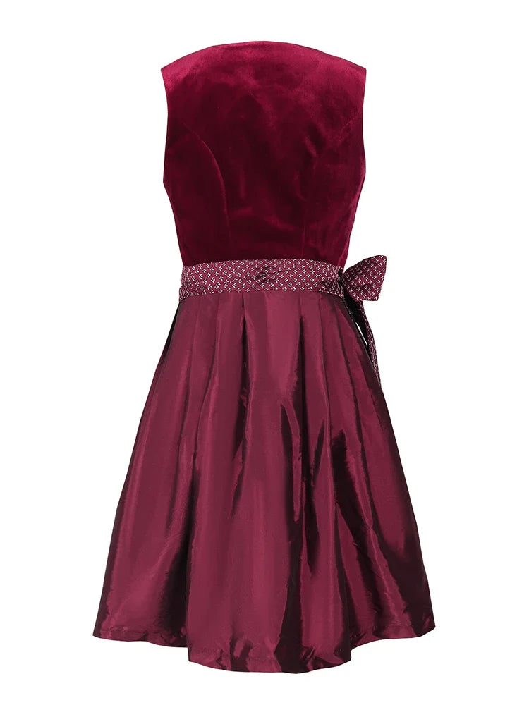Edles Oktoberfest-Dirndl für Damen in Rot