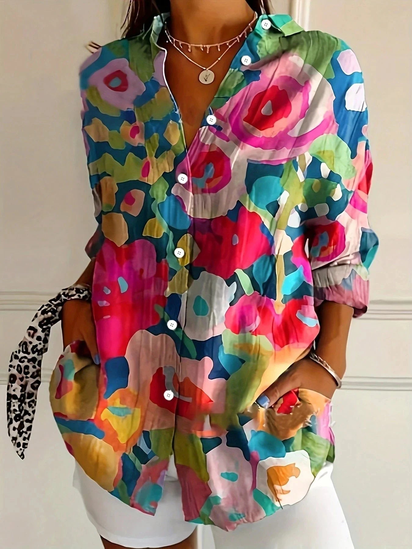 Nika | Bunte Bluse mit verspieltem Print
