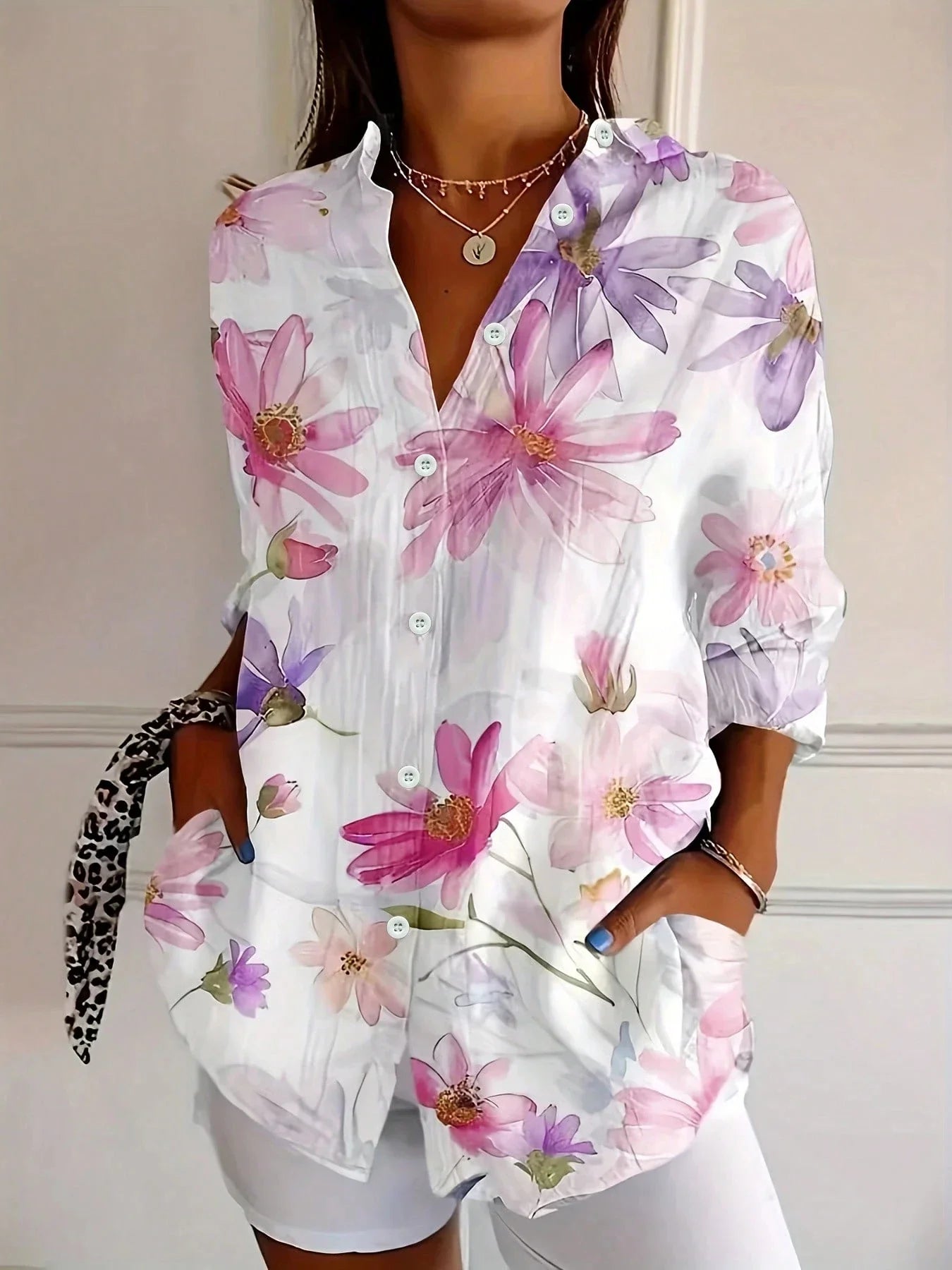 Nika | Bunte Bluse mit verspieltem Print