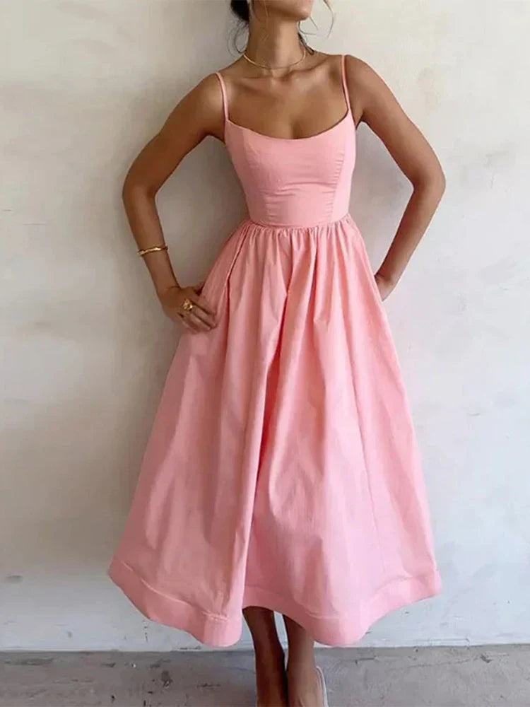 Novah | feminines Kleid mit dünnen Spaghettiträgern