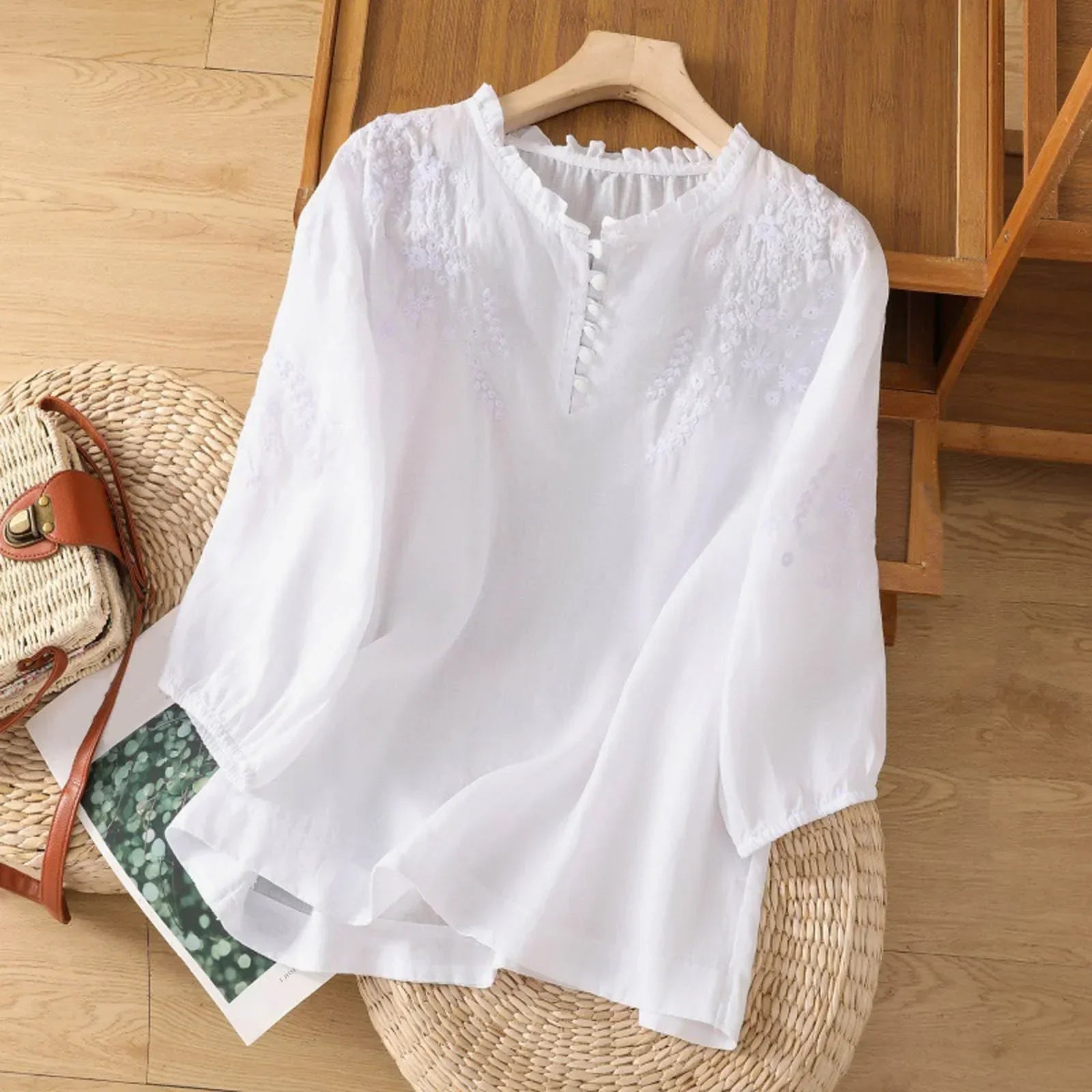 Amelie™ | Schlichte Bluse mit einzigartiger Bestickung