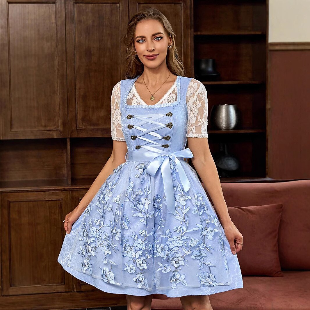 Oktoberfest-Dirndl mit geblümter Schürze