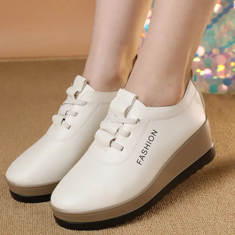 Lyra | Modische Damen-Schuhe, dicke Sohle & bequem