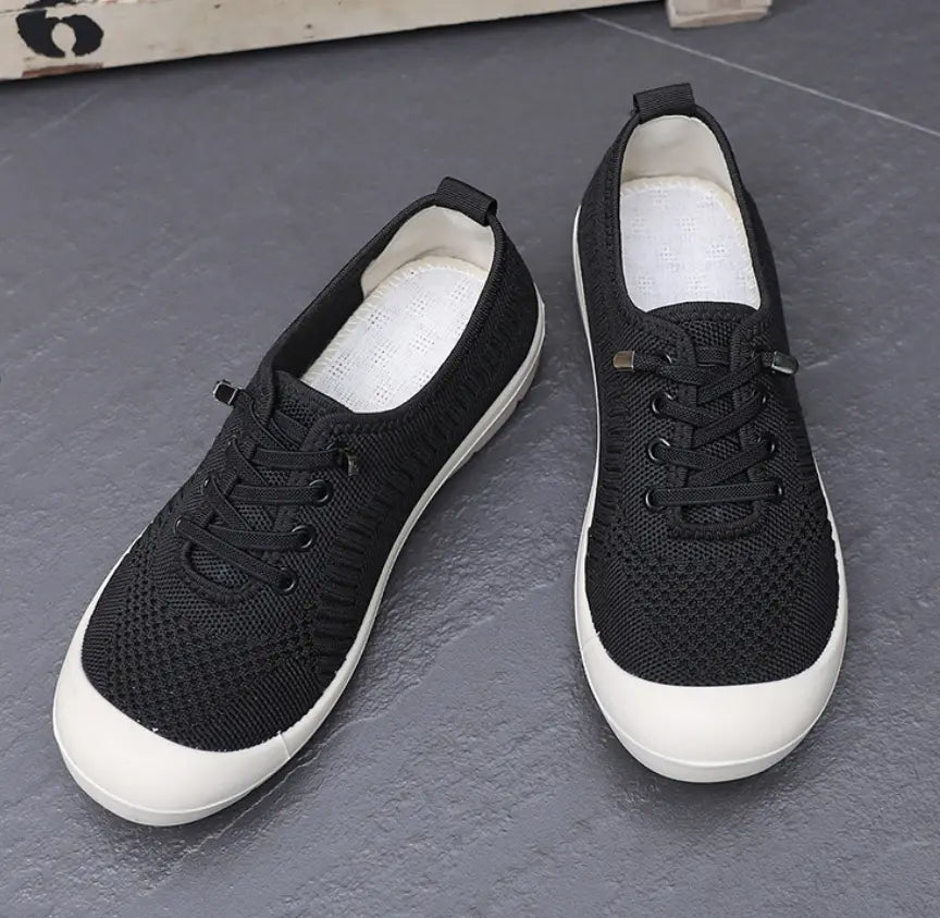 Lynn | Rutschfeste flache Schuhe für Frauen
