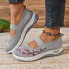 Saty | Blumenbestickte Mesh Slip-On Schuhe