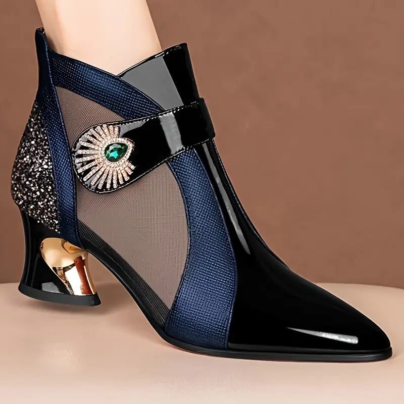 Hailey | modische Damen-Schuhe, luftiges Mesh mit Kristallverzierung.