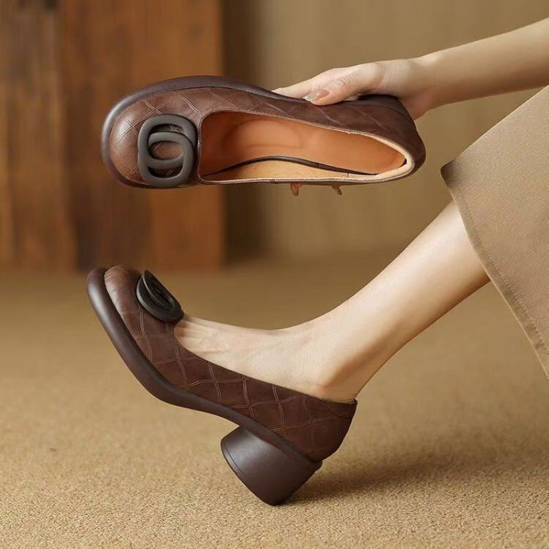 Brendah | Weiche Lederschuhe im Retro-Look mit klobigen Absätzen