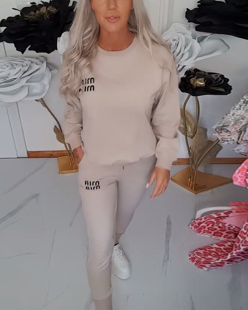 Leona | Damen-Anzug mit rundem Ausschnitt, zeitlos & klassisch