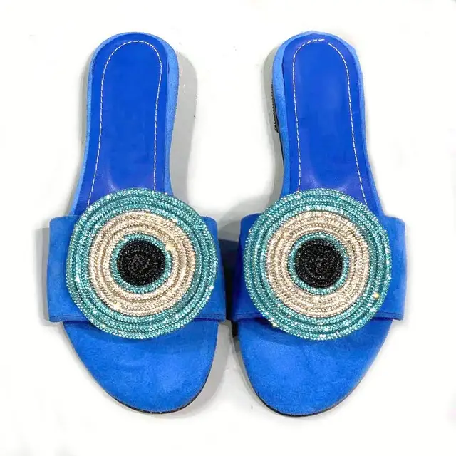 Iris | Strass-Sandalen mit Schutzsymbol