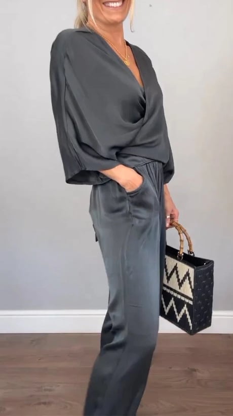 Ashlyn | Elegantes Satin-Set mit V-Ausschnitt