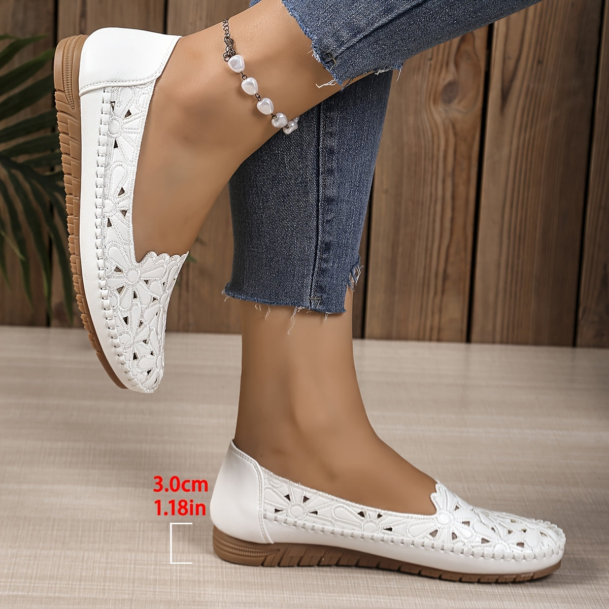 Azal | Blumige perforierte Loafer