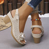 Giona | Schicke florale Keilsandalen