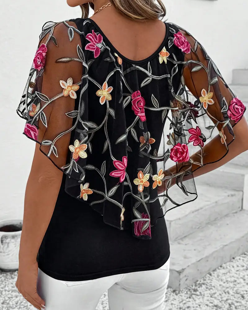 Adeline | elegante Bluse aus schwerem besticktem Netzgewebe